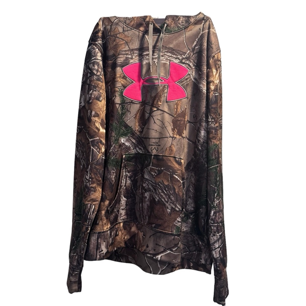 Pick and cameo sweatshirt.